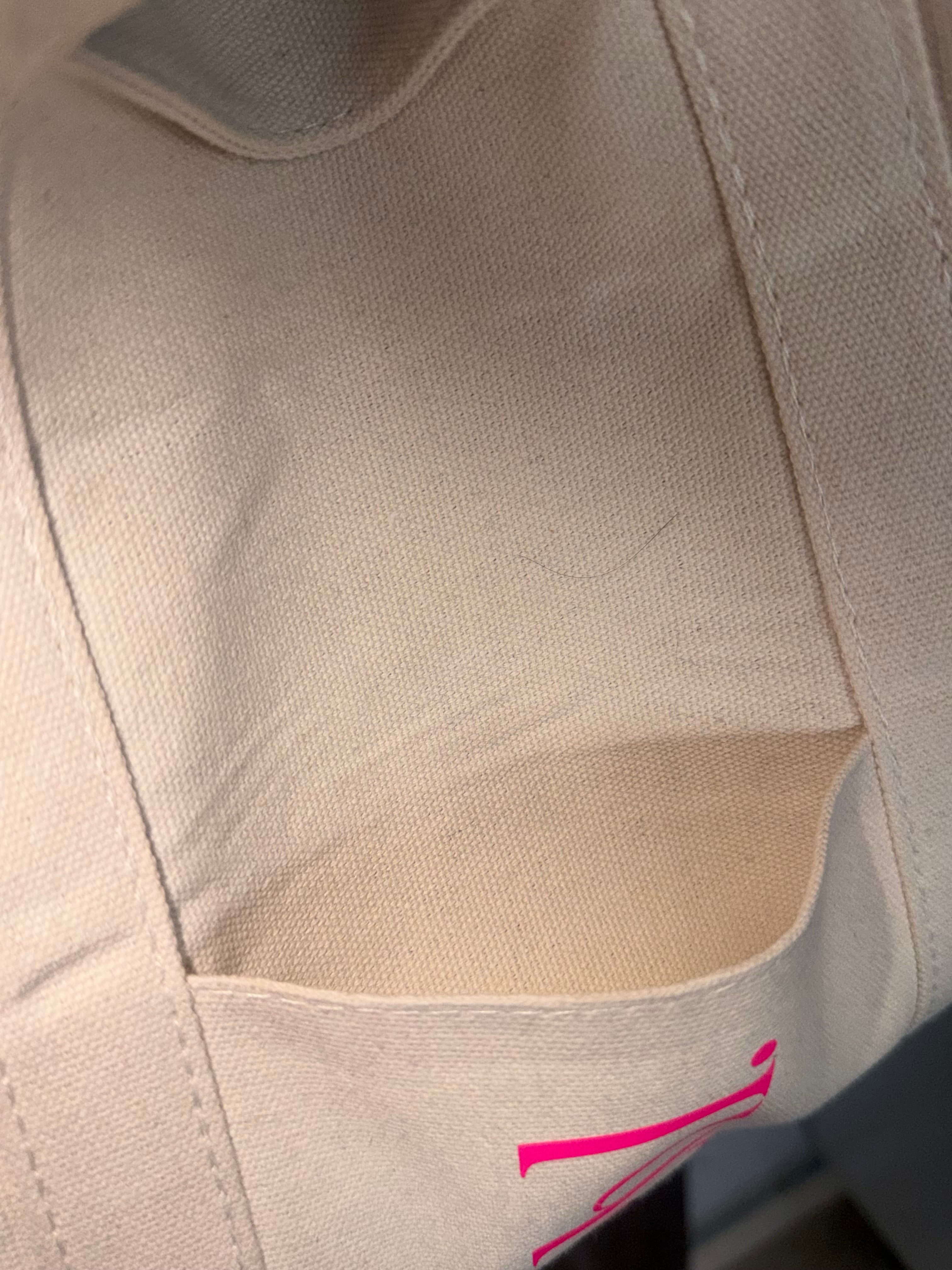 Tote bag